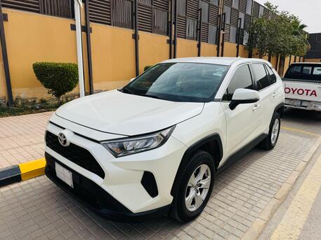 Riyadh, Vehicles, Cars & Trucks , SAR 89000,  Toyota RAV4 LE 4x4,  2019,  Automatic,  69300 KM,   - Showroom Condition, Scratchless, Ultimate Family SUV