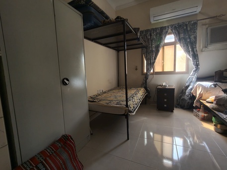 West Riffa, Bedspace Available, BHD 45/month,  BHD 45/-month, Shearing Bed Space Available  For 3 Months From March To May