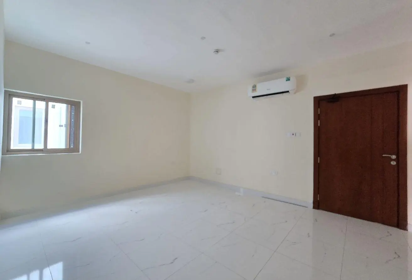 Manama, Apartments/Houses, BHD 250/month,  2 BR,  95 Sq. Meter,  TWO BEDROOM WITH EWA IN NAIM WITH PARKING