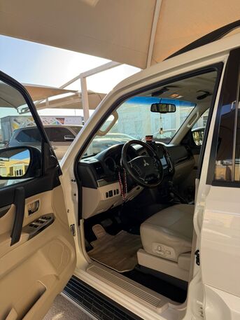 Tabuk City, Vehicles, Cars & Trucks , SAR 57000,  Mitsubishi Pajero,  2016,  Automatic,  230000 KM,   First Owner Mint Condition  Full Option Gold Label  ميتسوبيشي باجيرو