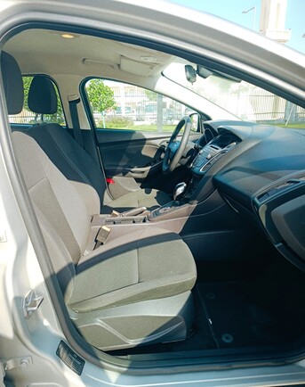 Juffair, Vehicles, Cars & Trucks , BHD 2700,  Ford Focus,  2018,  Automatic,  97000 KM,  AGENCY SERVICE