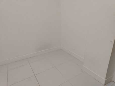 Riyadh, Rooms Available, SAR 2000/month,  Furnished,  25 Sq. Meter,  Very Good New Tiled Room With AC In Furnished Flat With Fridge, Oven, Washing Machine, Etc