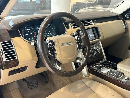 East Riffa, Vehicles, Cars & Trucks , BHD 7600,  Land Rover Range Rover VOGUE HSE,  2014,  Automatic,  200000 KM,  Range Rover Vogue HSE Model:  FOR SALE