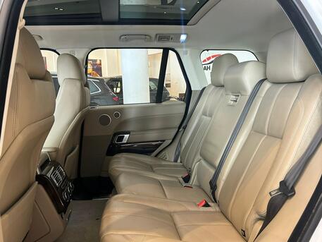 East Riffa, Vehicles, Cars & Trucks , BHD 7600,  Land Rover Range Rover VOGUE HSE,  2014,  Automatic,  200000 KM,  Range Rover Vogue HSE Model:  FOR SALE