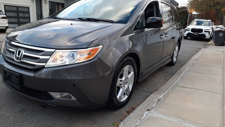 New York, Vehicles, Cars & Trucks , USD 9999,  Honda Touring,  2012,  Automatic,  84000 KM,   Honda Odyssey Touring &mdash; Only 84k Miles $9,999