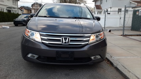 New York, Vehicles, Cars & Trucks , USD 9999,  Honda Touring,  2012,  Automatic,  84000 KM,   Honda Odyssey Touring &mdash; Only 84k Miles $9,999