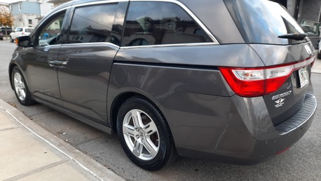 New York, Vehicles, Cars & Trucks , USD 9999,  Honda Touring,  2012,  Automatic,  84000 KM,   Honda Odyssey Touring &mdash; Only 84k Miles $9,999