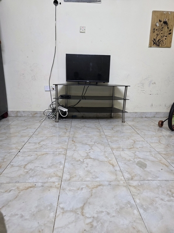 Muharraq, Electronics, BHD 30,  I Have To Sell 32 Inch Tv With Stand With Setof Box Airtel