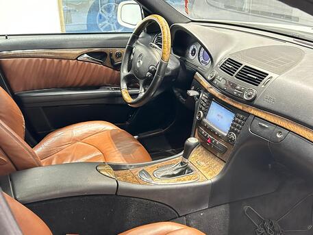 East Riffa, Vehicles, Cars & Trucks , BHD 2600,  MERCEDES E280,  2008,  Automatic,  155000 KM,   MODEL  FOR SALE