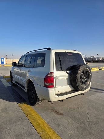 Riyadh, Vehicles, Cars & Trucks , SAR 18000,  Mitsubishi Pajero,  2004,  Automatic,  466000 KM,   In Good Condition