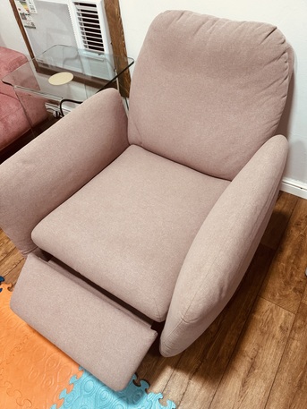 Khobar, Furniture, SAR 500,  EKOLSUND Recliner Gunnared Light Brown-pink (IKEA)