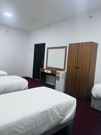 Al-Madinah, Rooms Available, I Have Hotel Rooms Available For Rent In Cheapest Price With Attached Bathroom Near Masjid