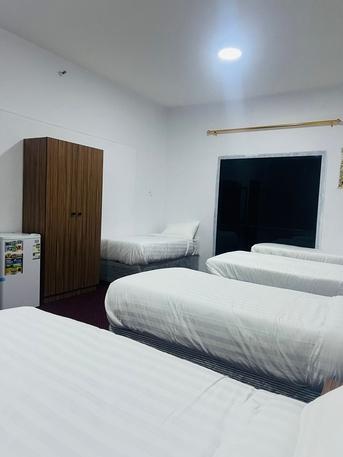 Al-Madinah, Rooms Available, I Have Hotel Rooms Available For Rent In Cheapest Price With Attached Bathroom Near Masjid