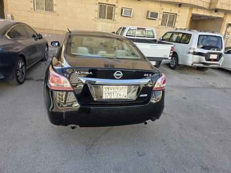 Riyadh, Vehicles, Cars & Trucks , SAR 170000,  Nissan Altima,  2013,  Automatic,  179780 KM,    , , 179,780 KM,