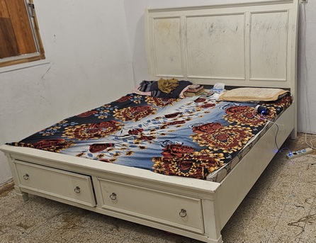 Hofuf, Household Items, SAR 400,  Ikia King Size Cot Mattress &cupboard &dressing Table