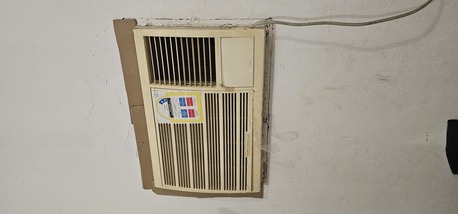 Hasa-Hofuf, Household Items, SAR 450,  White Westing House Ac