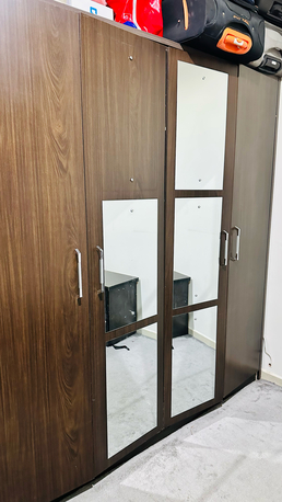 Madinat Al Ummal, Furniture, SAR 1500,  Corner Sofa, Dining Table And Chairs, Bed, Drower  ، طاولة طعام ، سرير مع مرتبة، دول