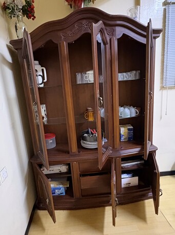 Riyadh, Household Items, SAR 400,  American Crockery Shelves