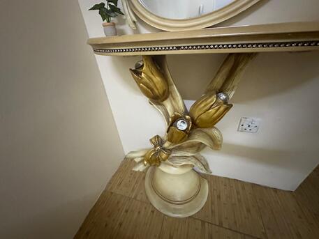 Gudaibiya, Furniture, BHD 20,  CONSOLE WITH MIRROR