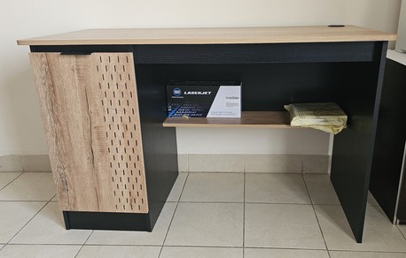 Manama, Computers, BHD 75,  Computer Table+chair+HP Colour Printer/scanner/copier