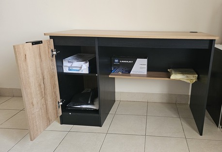 Manama, Computers, BHD 75,  Computer Table+chair+HP Colour Printer/scanner/copier