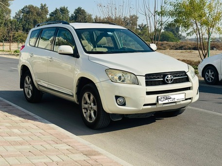 Manama, Vehicles, Cars & Trucks , BHD 2750,  Toyota RAV4,  2009,  154000 KM,  1 Year Passing Insurance - Low Mileage