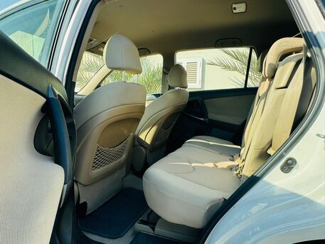 Manama, Vehicles, Cars & Trucks , BHD 1,  Toyota RAV4,  2009,  154000 KM,  4WD - Low Mileage - Urgent Sale