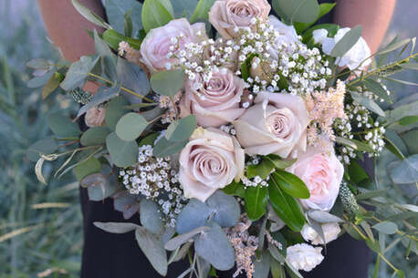 Calgary, Farm & Garden, Elegant Wedding Floral Arrangements | Custom Designs For Your Special Day