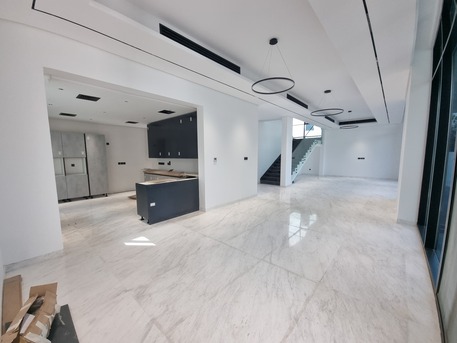 Dubai, Real Estate For Sale, AED 775000,  6 BR,  7000 Sq. Meter,  Elegant 6 BR Villa In Nad Al Sheba 1 - Private Pool & Garden