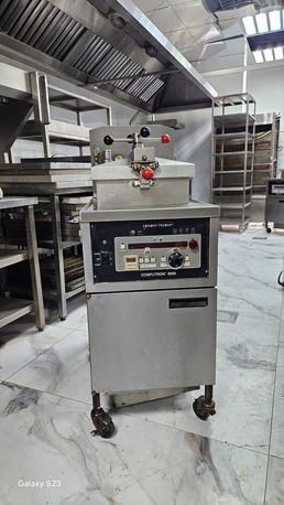 Dammam, Machinery, SAR 30000,  BROAST MACHINE,chairs Of Restaurant,tables,etc