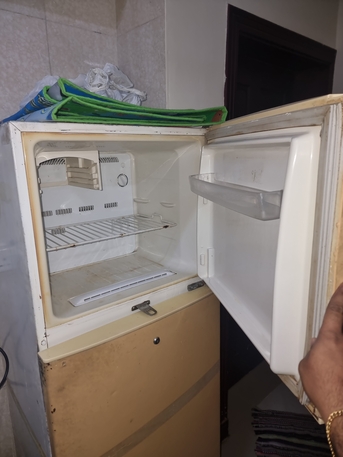 Manama, Appliances, BHD 20,  Samsung Regrigerator