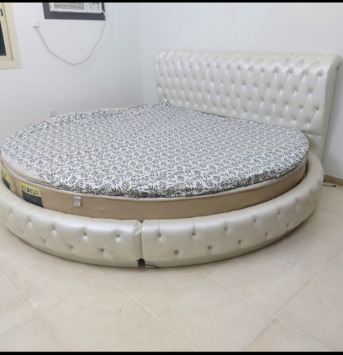 Rabigh, Furniture, SAR 400,  America Round Bed....