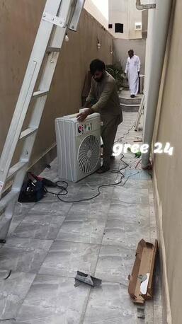 Jeddah, Furniture, Professional Packing & Moving Services**     We Specialize In **stress-free Relocation