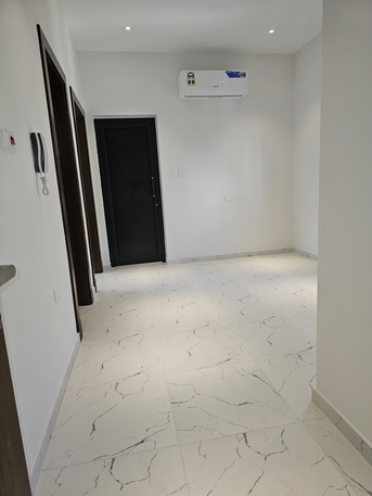 Salmaniya, Apartments/Houses, BRAND NEW 1 BHK Flat/ 200 BD/Dedicated Parking/With EWA /Semi FURNISHED @SALMANIYA.