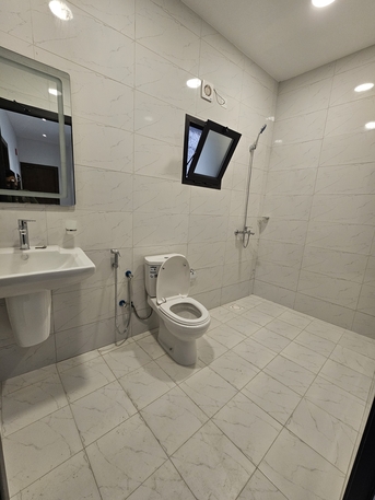 Salmaniya, Apartments/Houses, Furnished,  BRAND NEW 1 BHK Flat/ 200 BD/Dedicated Parking/With EWA /Semi FURNISHED @SALMANIYA.