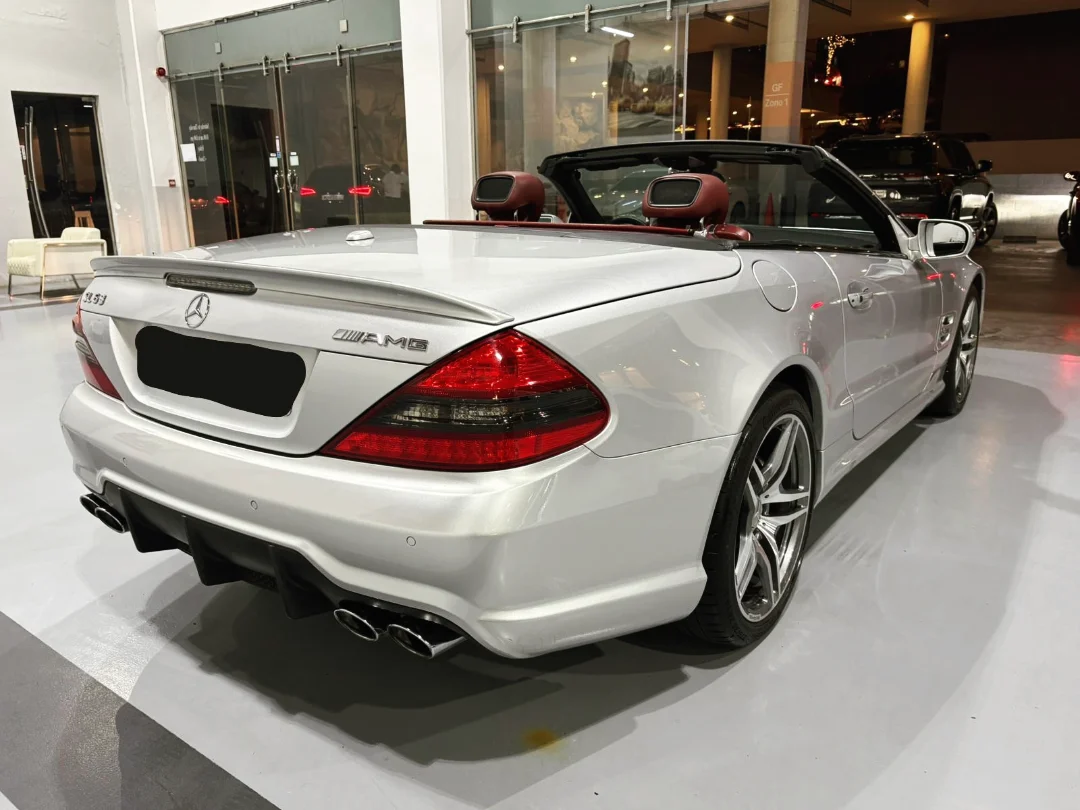 Amwaj Islands, Vehicles, Cars & Trucks , BHD 9995,  Mercedes Benz SL 63 AMG Silver Arrow Edition,  2009,  Automatic,  125000 KM,  Mercedes SL63 AMG   (1 Of 100 Silver Arrow Edition) Naturally Aspirated V8 6.3L 520 HP