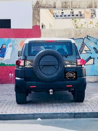 Juffair, Vehicles, Cars & Trucks , BHD 5500,  Toyota FJ Cruiser,  2011,  Automatic,  207000 KM,  TOYOTA FJ CRUISE  MODEL WITH 4WD AND 2 DOOR DESIGN CAR