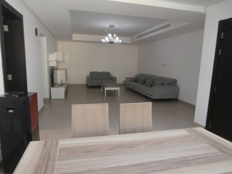 Manama, Apartments/Houses, BHD 360/month,  Furnished,  2 BR,  115 Sq. Meter,  Furnished Flat/Beach Access/Sea View/EWA/Parking