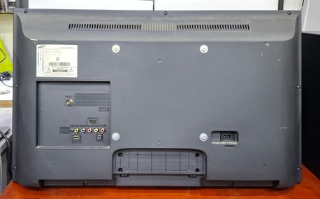 Manama, Computers, BHD 15,  We Have Variety Of Branded 32inch LED & LCD TV Sony, Samsung, TCL & Sharp (15.00/-BD Only)