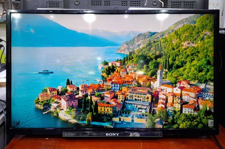 Manama, Electronics, BHD 15,  We Have Variety Of Branded 32inch LED & LCD TV Sony, Samsung, TCL & Sharp (15.00/-BD Only)