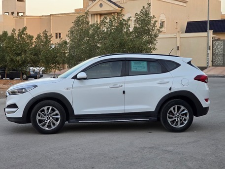 Riyadh, Vehicles, Cars & Trucks , SAR 18000,  Hyundai Tucson,  2021,  Automatic,  87000 KM,  Urgent Sale +966 53 949 8872