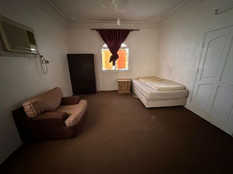 Madinah, Apartments, Flats, Houses & Villas, SAR 700/month,  Furnished,  1 BR,  Room For Rent (700 SR)Bachelor