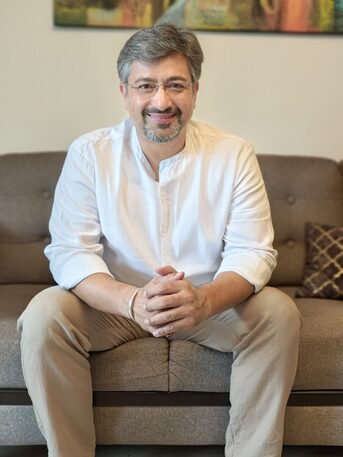 Mumbai, Writing, Techno Thriller Authors