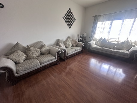 Manama, Furniture, BHD 170,  Elegant 7 Seater Sofa For Sell ( 3+2+2)