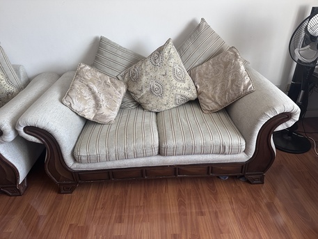 Manama, Furniture, BHD 170,  Elegant 7 Seater Sofa For Sell ( 3+2+2)