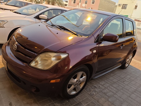 Hamad Town, Vehicles, Cars & Trucks , BHD 900,  Toyota XA,  2004,  Automatic,  320 KM,  Good Car