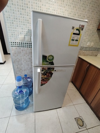 Khobar, Furniture, SAR 10,  3 Midea Split AC Units (18) Stove With Gas Cylinder Midea Automatic Washing Machine (6 Kg)