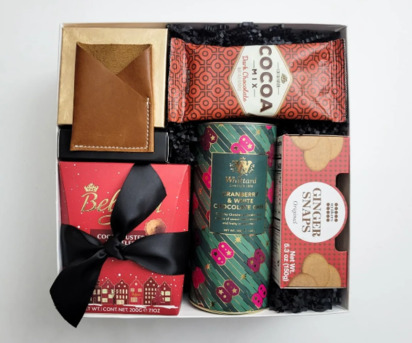 Dallas, Clothing & Accessories, Premium Corporate Gift Boxes For Clients & Teams