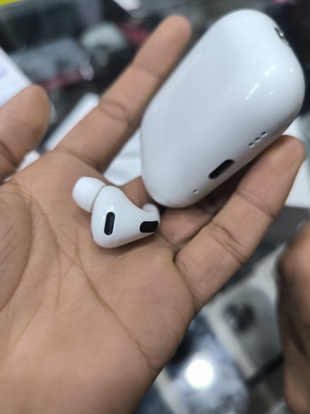 Riyadh, Mobile Phones, SAR 750,  Airpods Pro 3