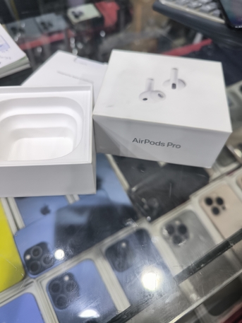 Riyadh, Mobile Phones, SAR 750,  Airpods Pro 3